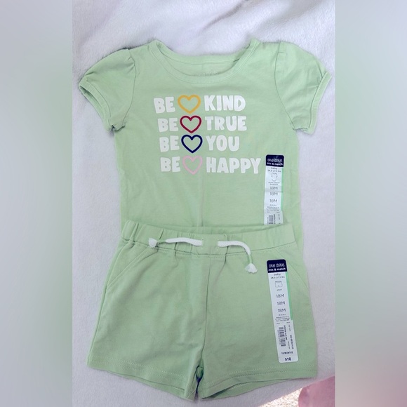okie dokie Other - Okie Dokie Girls Sz 18 months Green Graphic Tee bodysuit and Shorts Set